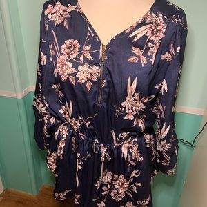Rue 21 EUC Flower Top